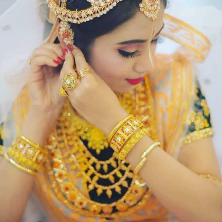 Khuji (Bangles)